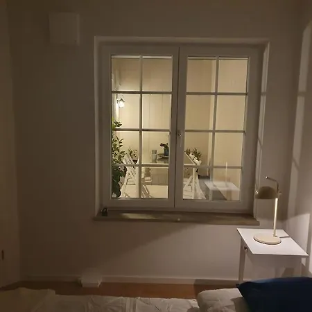 Helle 3 Souterrainwohnung In Einem Neubau-villa דירה מינכן